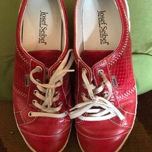 Hardly worn Josef Seibel shoes